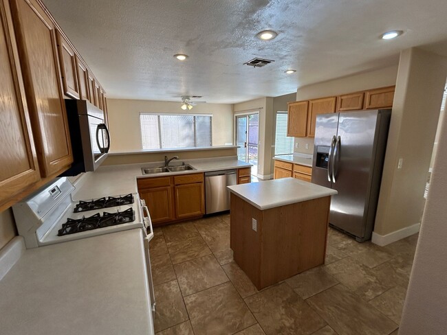 Building Photo - 1099 W Seagull Dr