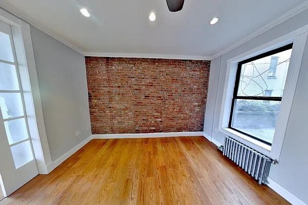 Building Photo - 326 E 100th St
