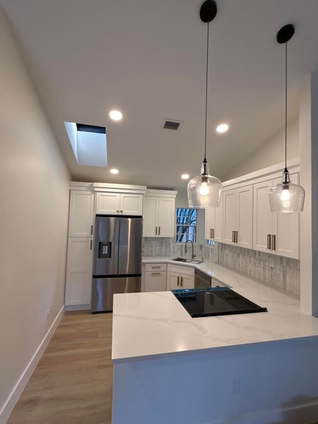 Building Photo - 5127 Coronado Ridge