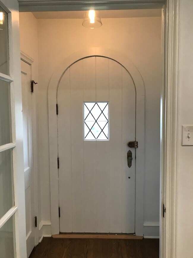 Front door - 2344 Huntingdon Pike