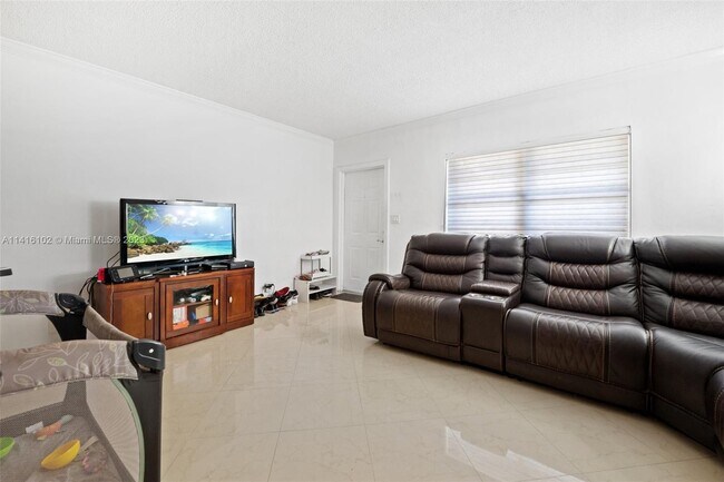 Building Photo - 2600 S Ocean Dr