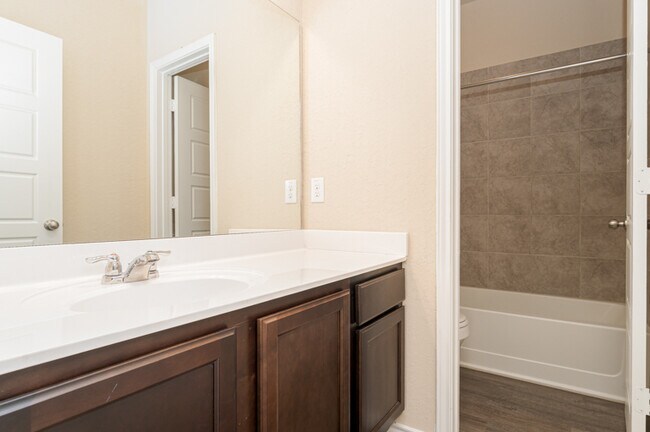 Building Photo - 2020 Cassiopeia Bend