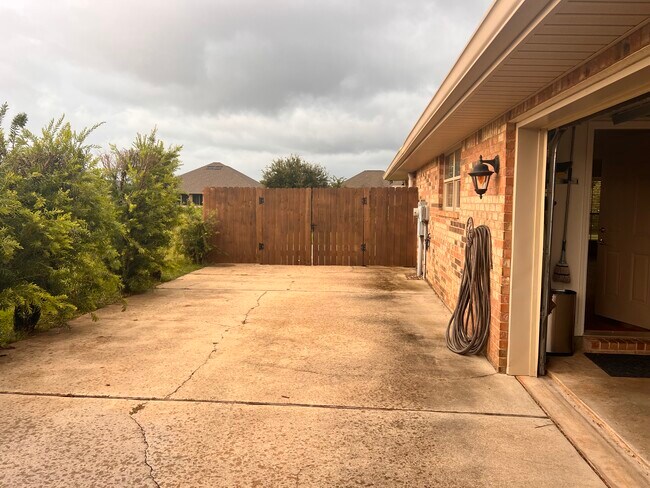 Building Photo - 2034 Tammany Ct