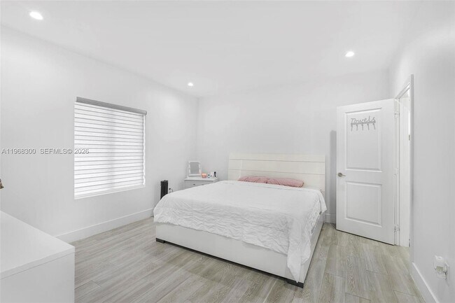 Building Photo - 15961 SW 307 Terrace