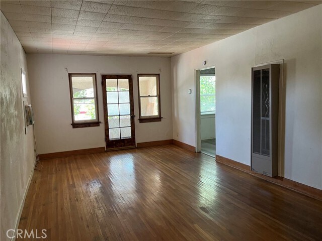 Building Photo - 404 N 7th St