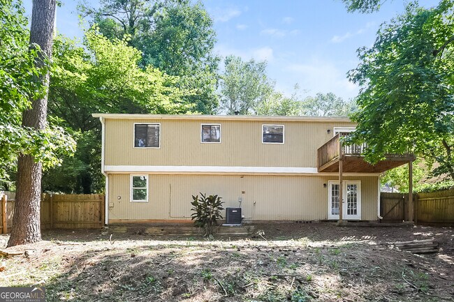 Building Photo - 3668 Willow Wood Way NW