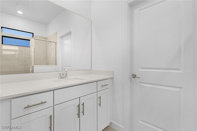 Building Photo - 19617 Hinkley Dr