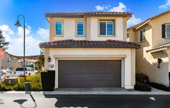 Primary Photo - Beautiful Home in Hyde Park Community