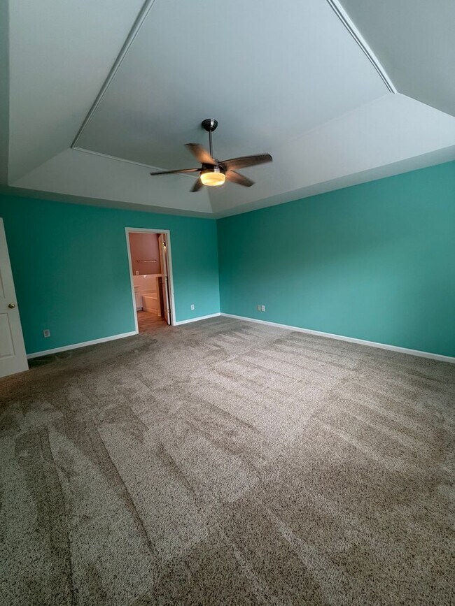 Building Photo - Stunning 5BR Retreat in Gated Village at Telfair