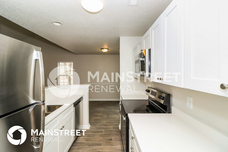 Building Photo - 265 Indian Paint Brush Dr