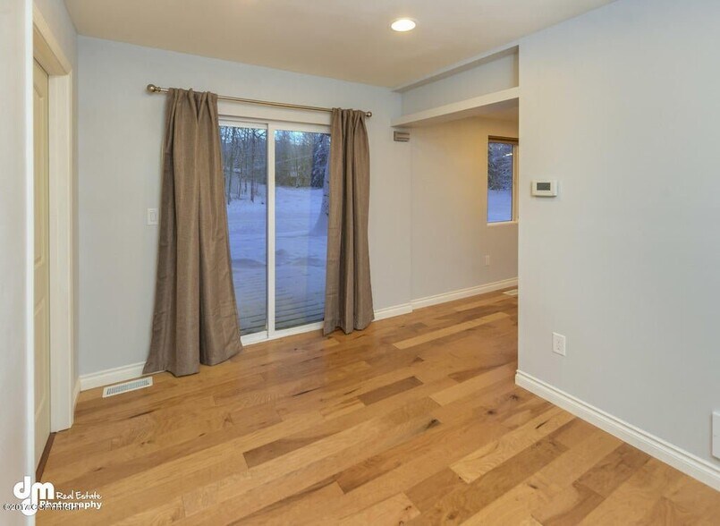 Building Photo - 21615 Settlers Dr