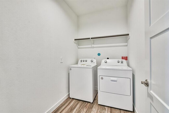 Building Photo - 14316 Yellow Hawthorn Ct
