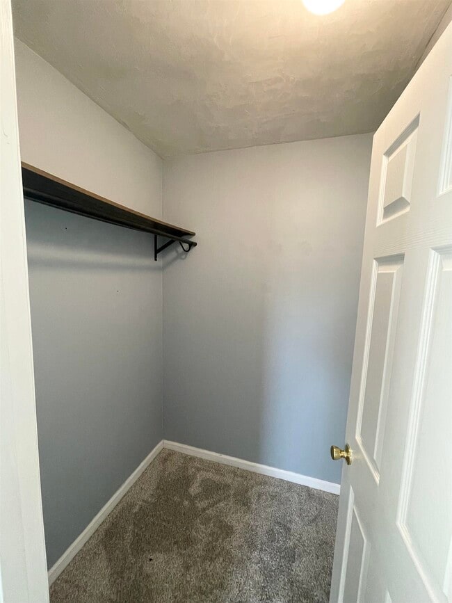 Building Photo - 4112 Mission Trace Blvd