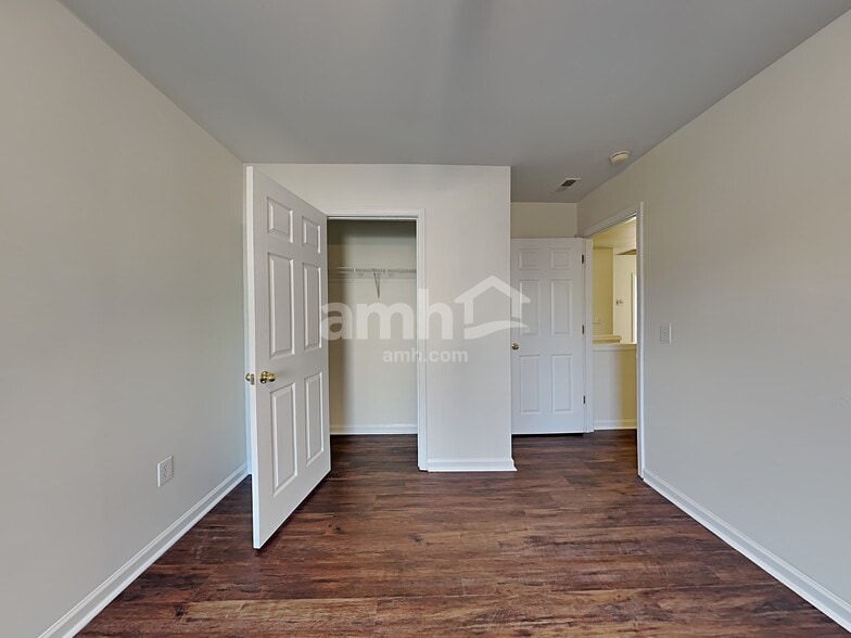 Building Photo - 101 Tagus Ct