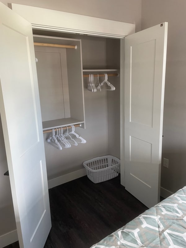 Building Photo - 605 N 7th Ave