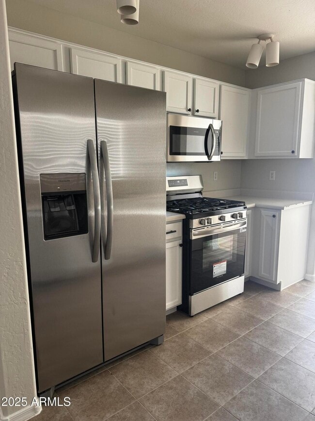 Building Photo - 13310 N 126th Ave