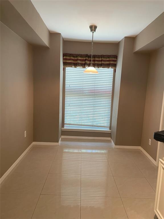 Building Photo - 13278 Trail Hollow Dr