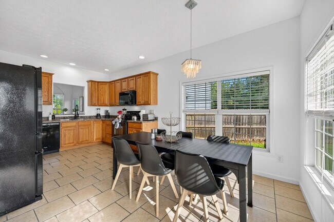 Building Photo - 2333 Sumpter Ct