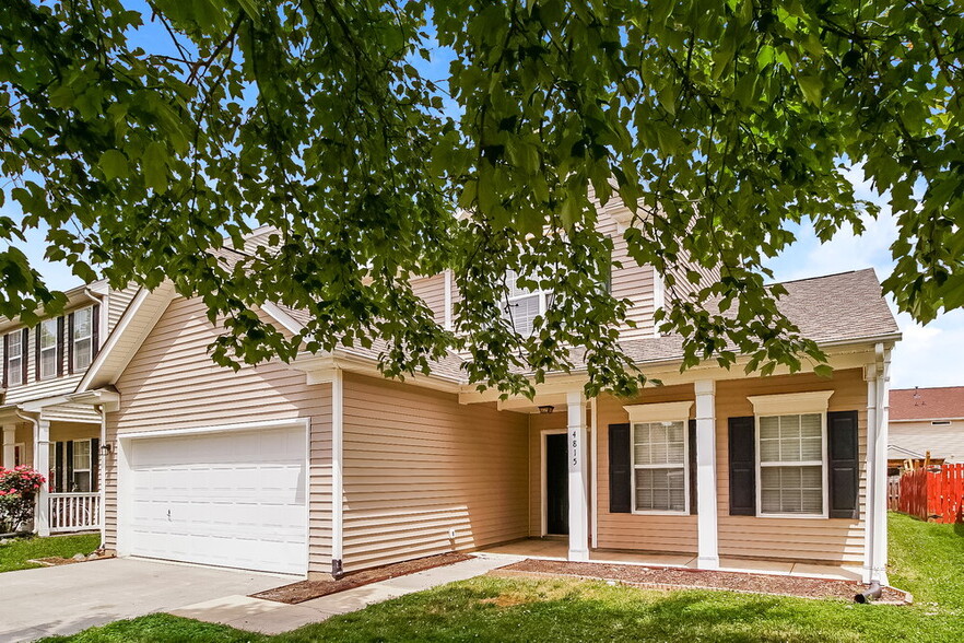Building Photo - 4815 Sunburst Ln