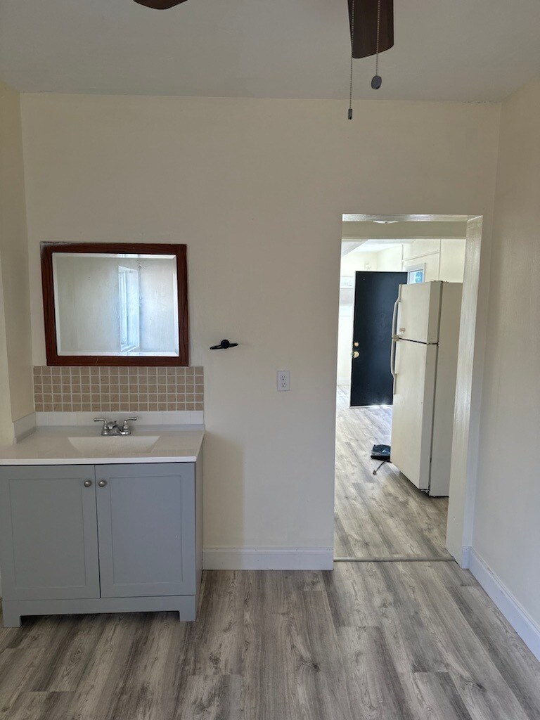 Building Photo - 531 S Highland Ave