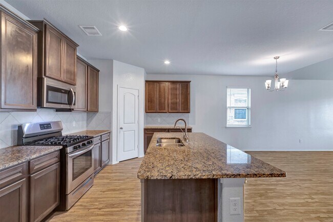 Building Photo - 2331 Strong Horse Dr