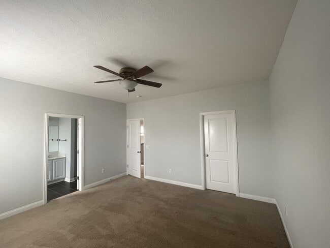 Building Photo - 5597 Lantos Rd