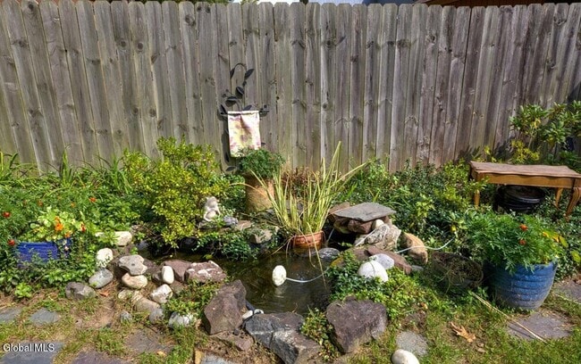 Building Photo - 24 Thimbleberry Rd