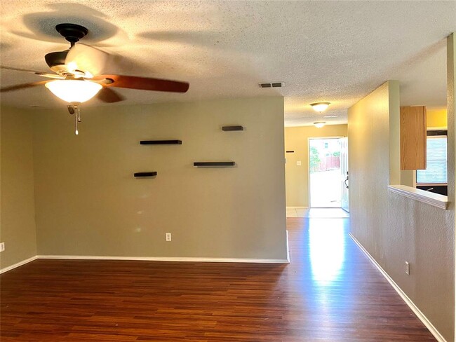 Building Photo - 1416 Lonesome Dove Trail