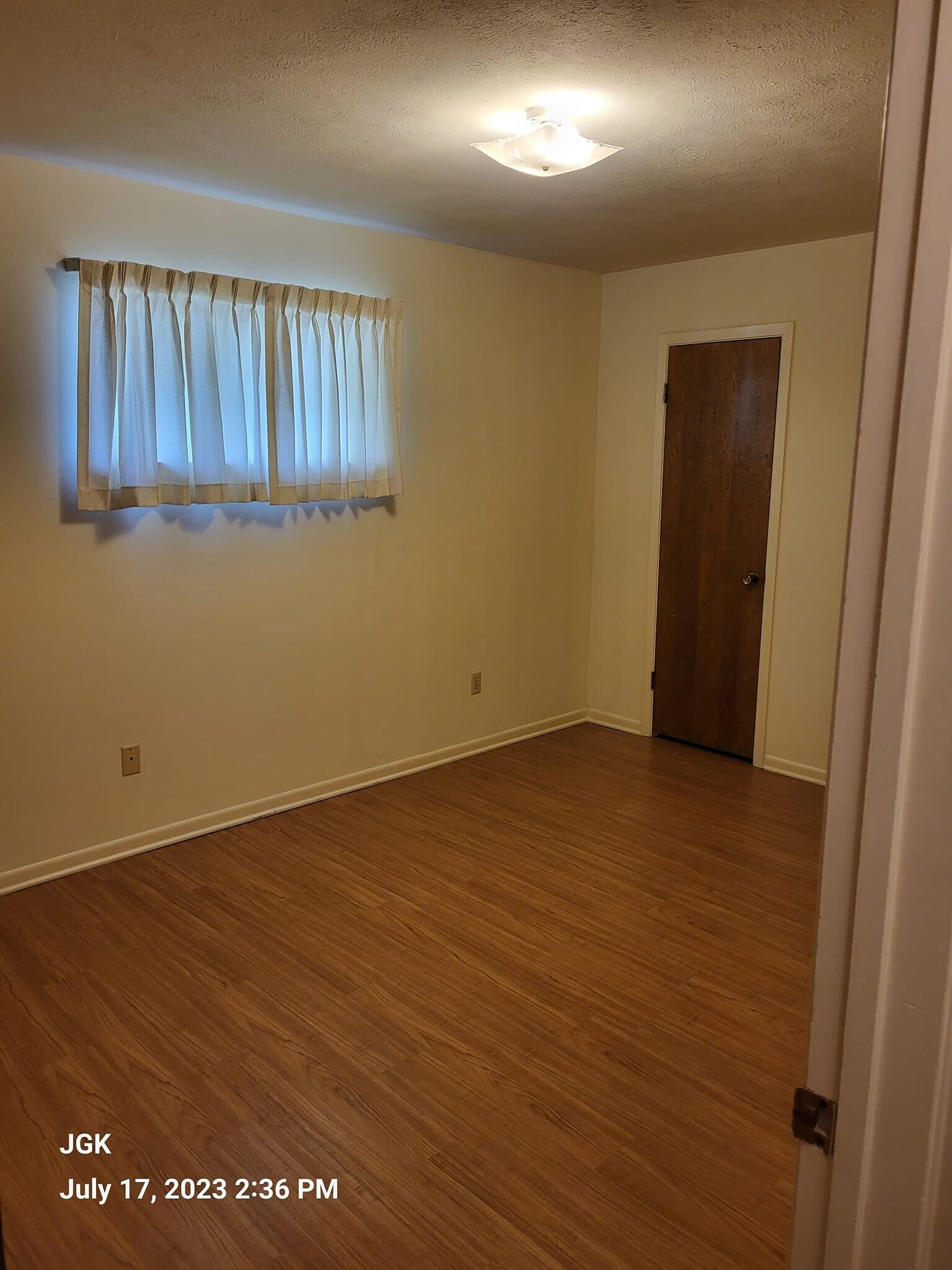 front bedroom - 905 N 24th St