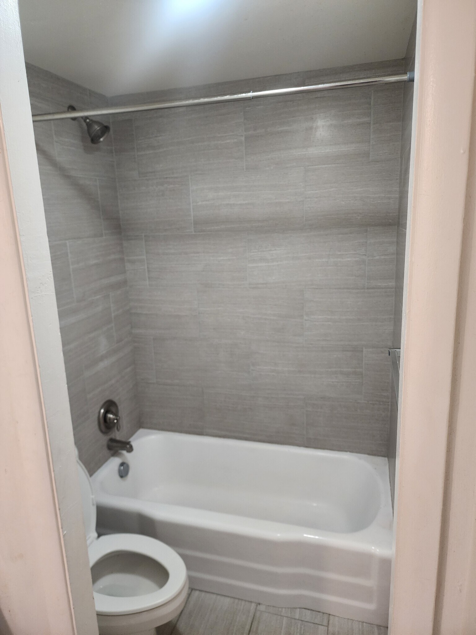 Building Photo - 945 Plumas St