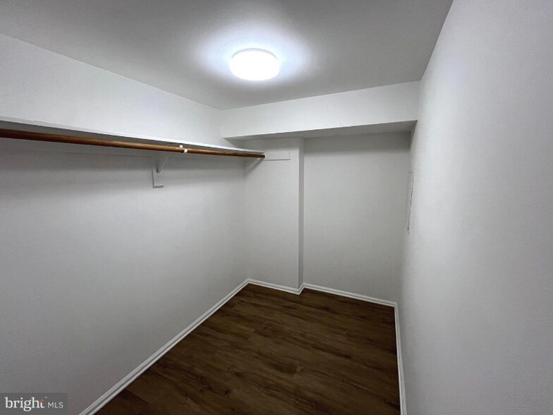 Building Photo - 7720 Tremayne Pl