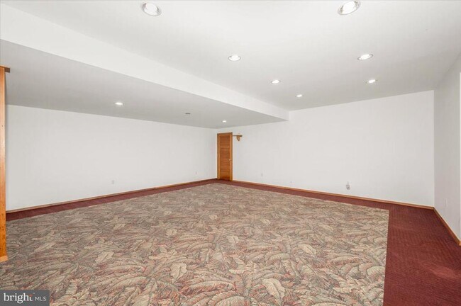 Building Photo - 11127 Dublin Rd