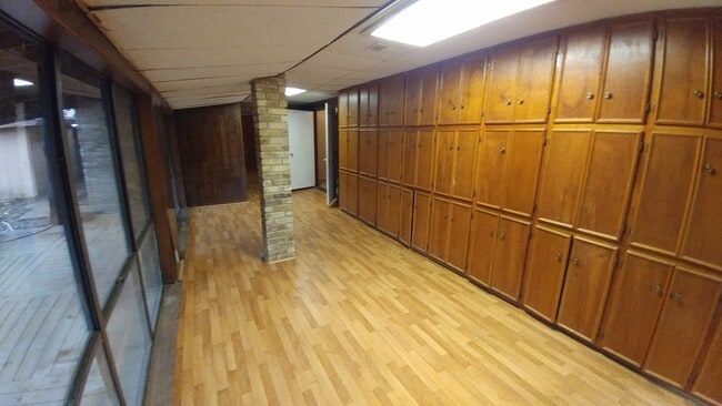 Building Photo - Location....Location....Location....