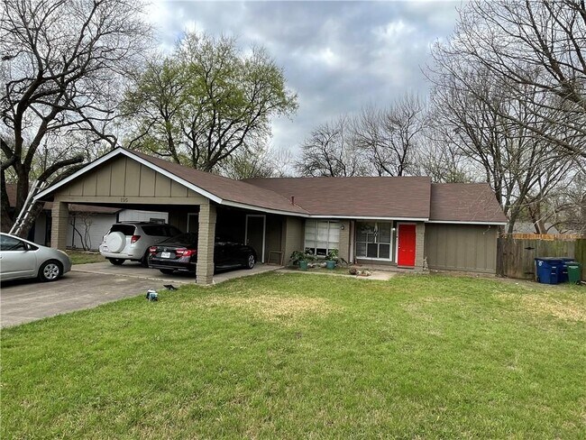 Building Photo - 105 Meteor Dr