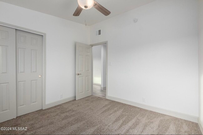 Building Photo - 6824 S Burcham Ave