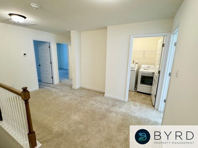Building Photo - 18529 Palisades Rdg