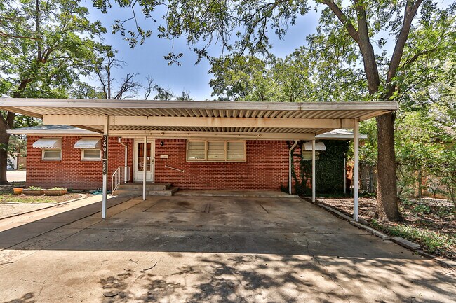 Building Photo - 3801 26th St