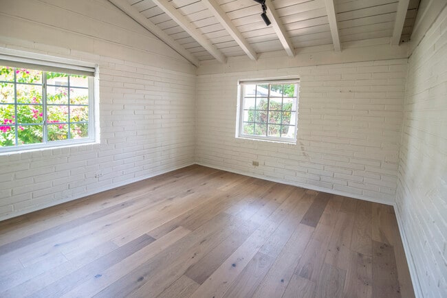 Building Photo - 12335 Tiara St