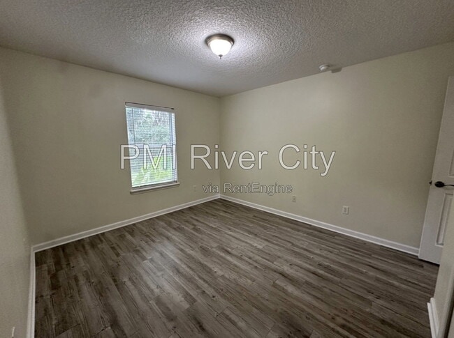 Building Photo - 533 Alice Cove Ct
