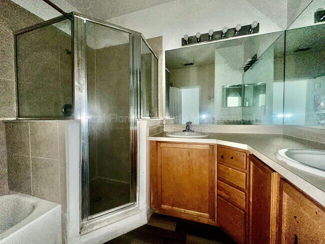 Building Photo - 4304 Paradise Cove Ct