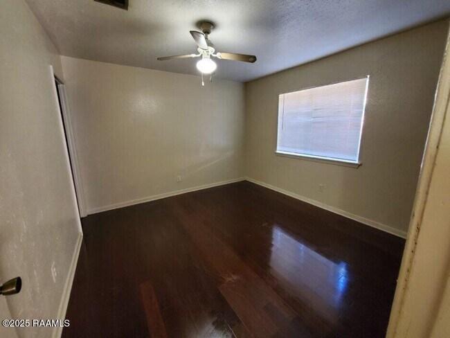 Building Photo - 326 Guidry Rd