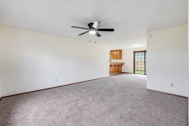 Building Photo - FEW1330-1332