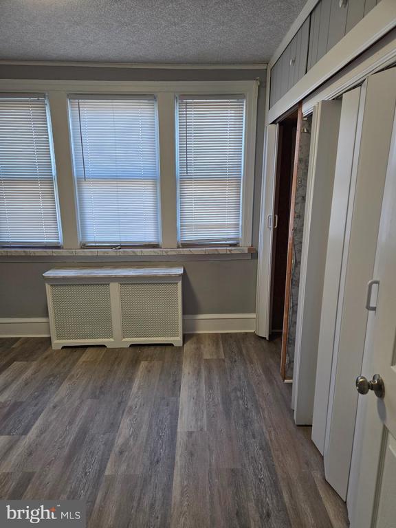 Building Photo - 1954 Kohl St