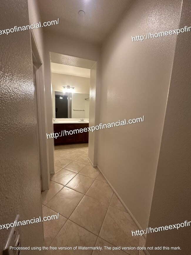 Building Photo - Nice Home For Rent