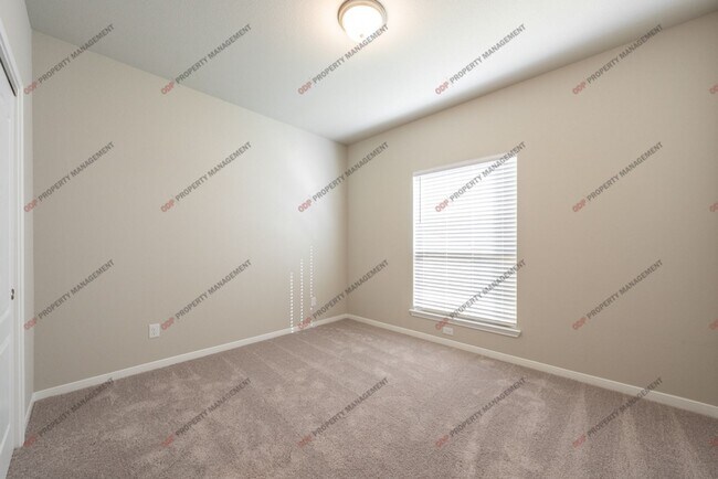 Building Photo - Belton ISD-4 Bed-2 Bath-Pet Friendly-Refri...