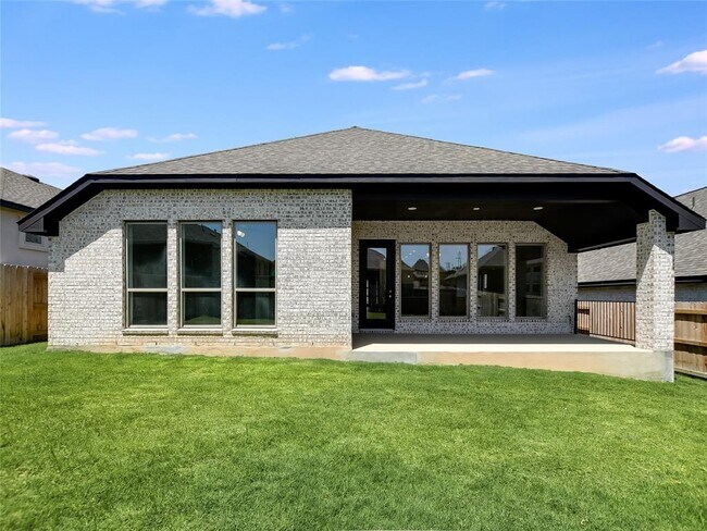 Building Photo - 612 Jefferson Dr