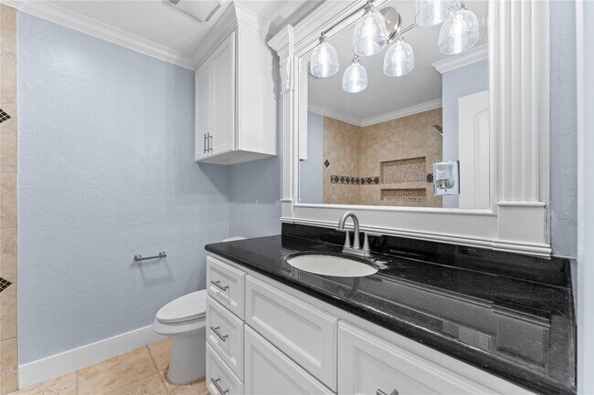 Building Photo - 8118 Albacore Dr