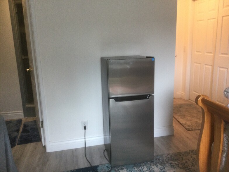 Building Photo - 33182 Marina Vista Dr