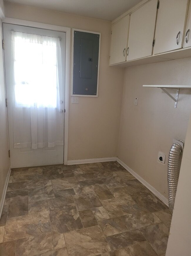 Building Photo - 3 bed 1.5 bath house in Ephrata