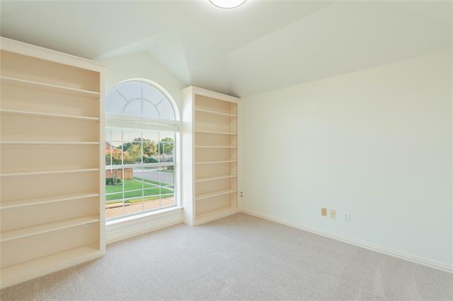 Building Photo - 4465 Longfellow Dr